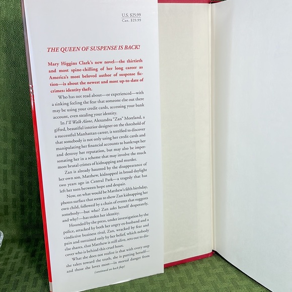 I'll Walk Alone by Mary Higgins Clark (2011, Hardcover) 1st edition - Picture 4 of 6